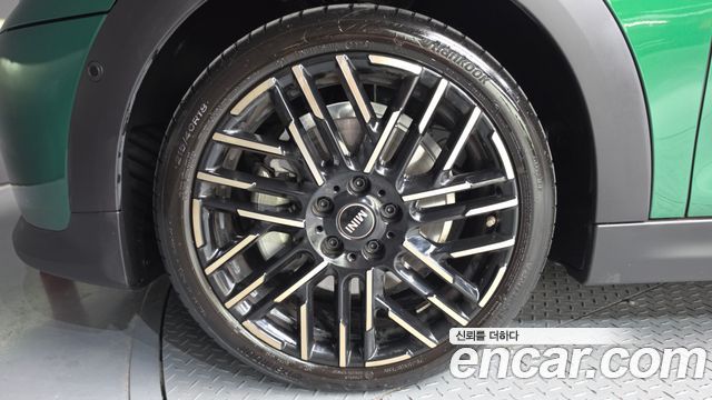 Mini Cooper 2025 — photo 5