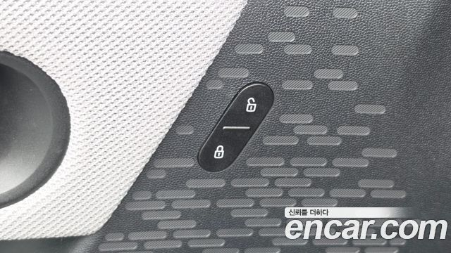 Mini Cooper 2025 — photo 27