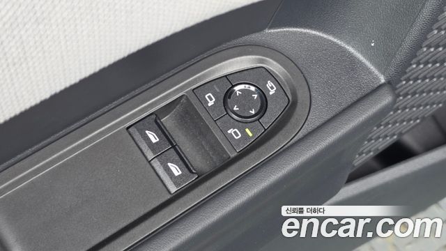 Mini Cooper 2025 — photo 31