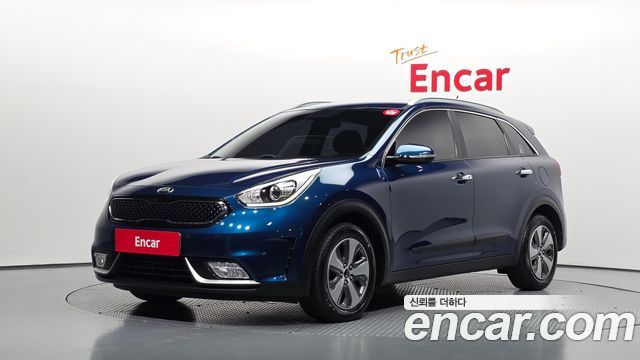 Kia Niro 2018 — photo 1