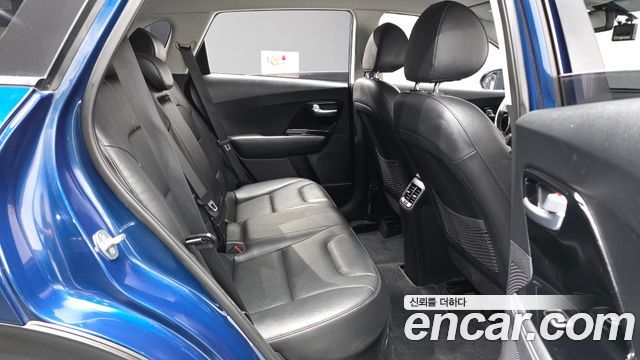 Kia Niro 2018 — photo 18