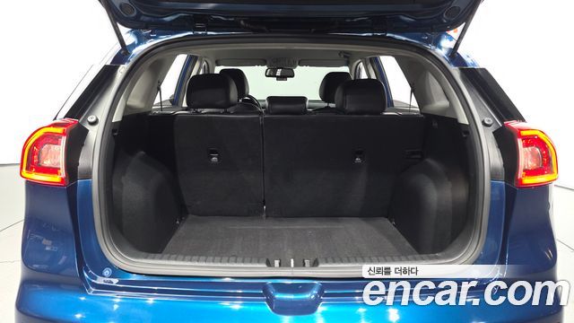 Kia Niro 2018 — photo 26