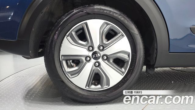Kia Niro 2018 — photo 7