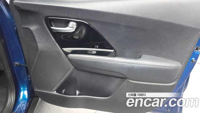 Kia Niro 2018 — photo 14