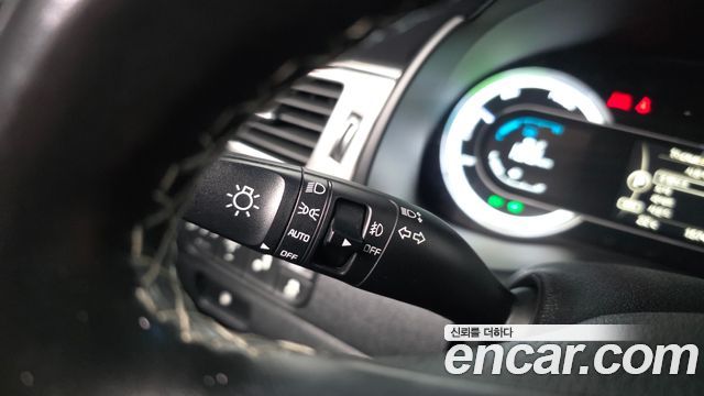 Kia Niro 2018 — photo 29