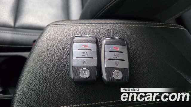 Kia Niro 2018 — photo 32