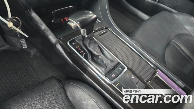 Kia K5 2016 — photo 12