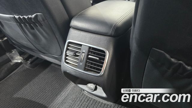 Kia K5 2016 — photo 24