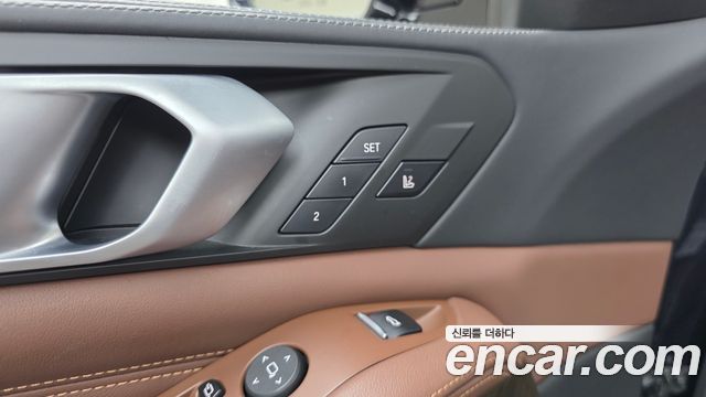BMW X5 2019 — photo 23