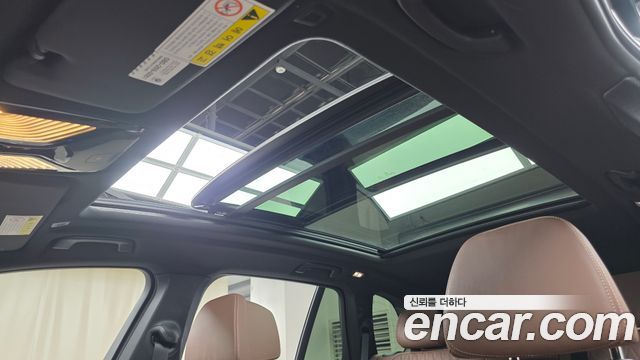 BMW X5 2019 — photo 24