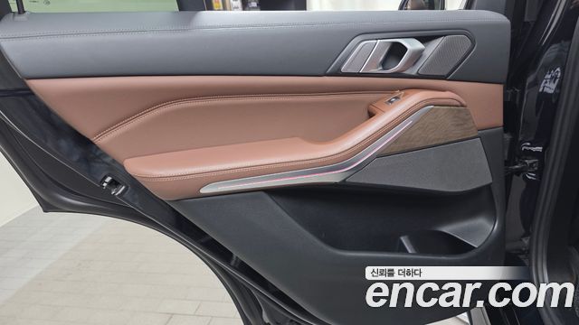 BMW X5 2019 — photo 15
