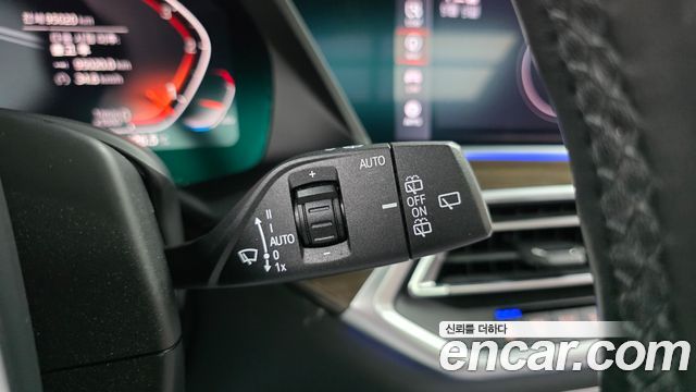 BMW X5 2019 — photo 27