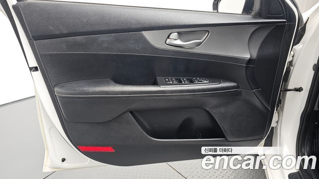 Kia K3 2019 — photo 14