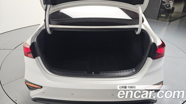 Kia K3 2019 — photo 28