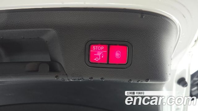 Mercedes-Benz GLE-Class 2018 — photo 26