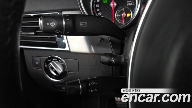 Mercedes-Benz GLE-Class 2018 — photo 35