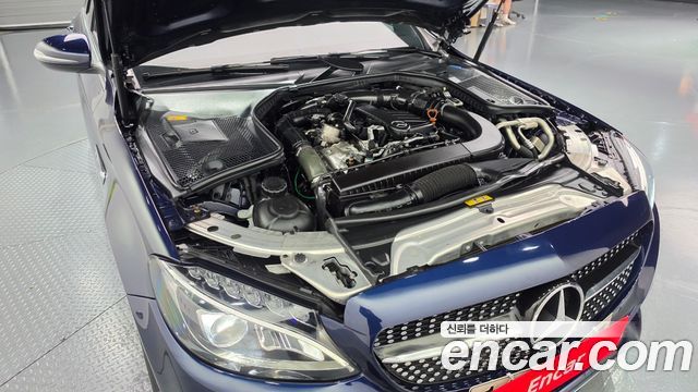 Mercedes-Benz C-Class 2017 — photo 6