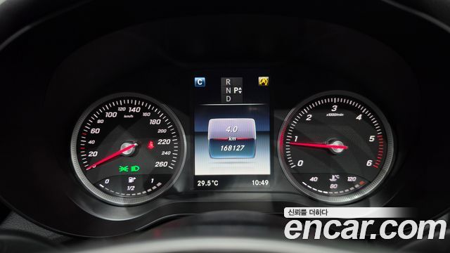 Mercedes-Benz C-Class 2017 — photo 8