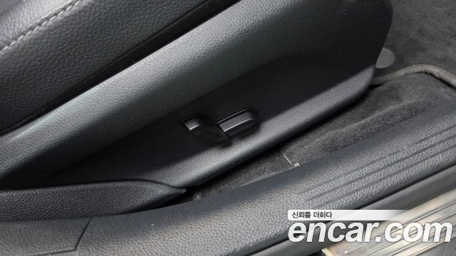 Mercedes-Benz C-Class 2017 — photo 18