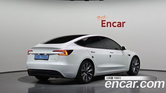 Tesla Model 3 2024 — photo 2