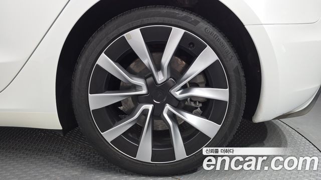 Tesla Model 3 2024 — photo 7