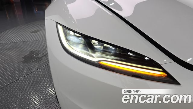 Tesla Model 3 2024 — photo 8