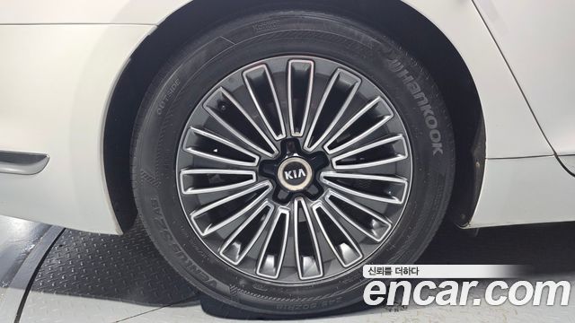 Kia K9 2013 — photo 5