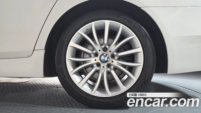BMW 5-Series 2015 — photo 7