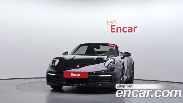 Porsche 911 2021 — photo 3