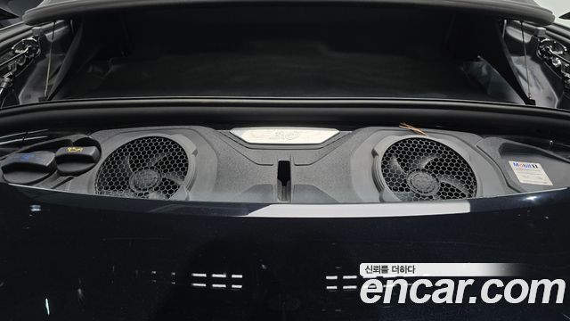 Porsche 911 2021 — photo 6