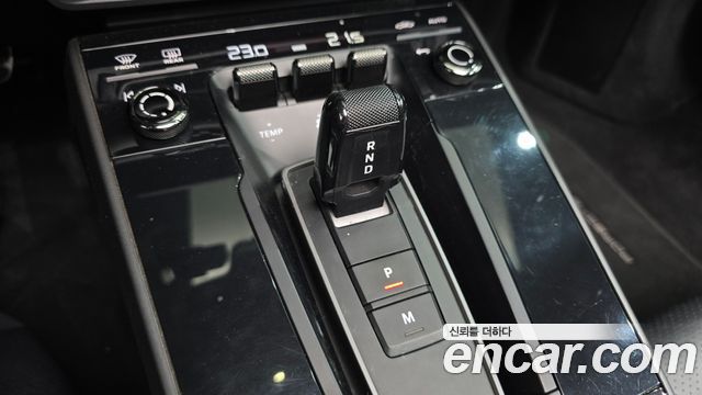 Porsche 911 2021 — photo 12