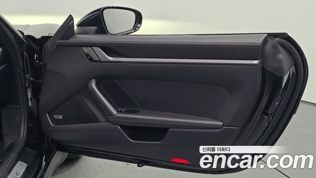 Porsche 911 2021 — photo 15