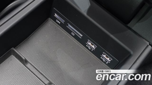 Porsche 911 2021 — photo 32