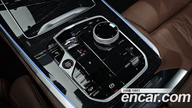 BMW X5 2026 — photo 9