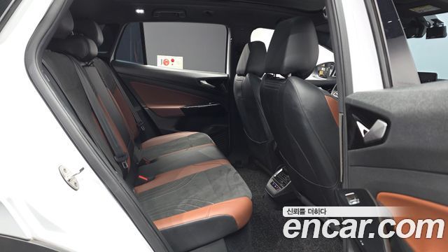 Volkswagen ID.4 2022 — photo 12