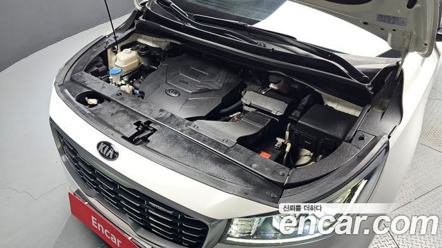 Kia Canival 2019 — photo 6