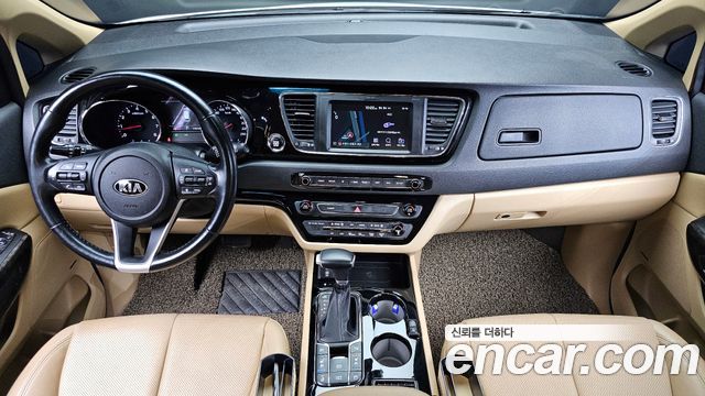 Kia Canival 2019 — photo 7