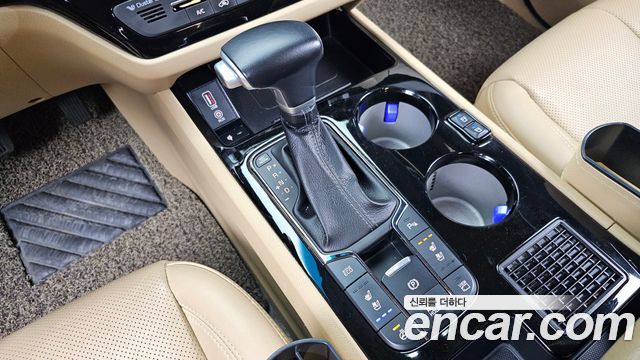 Kia Canival 2019 — photo 9