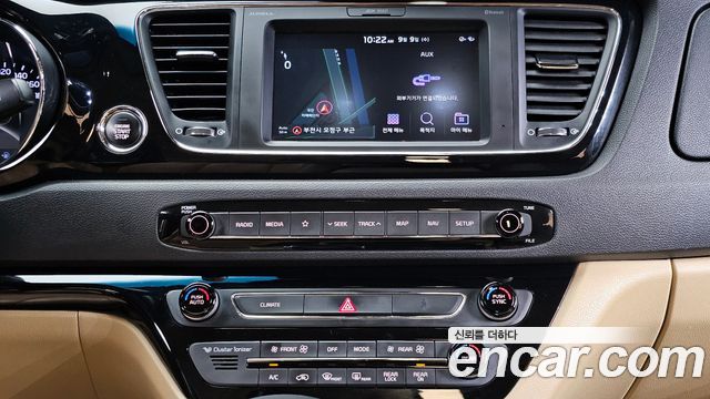 Kia Canival 2019 — photo 14