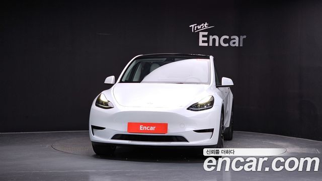 Tesla Model Y 2024 — photo 3