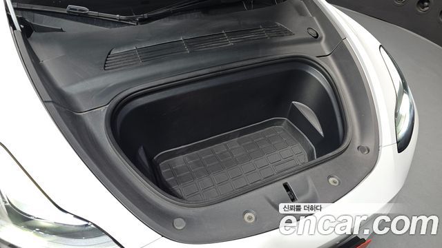 Tesla Model Y 2024 — photo 6
