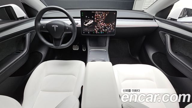Tesla Model Y 2024 — photo 10