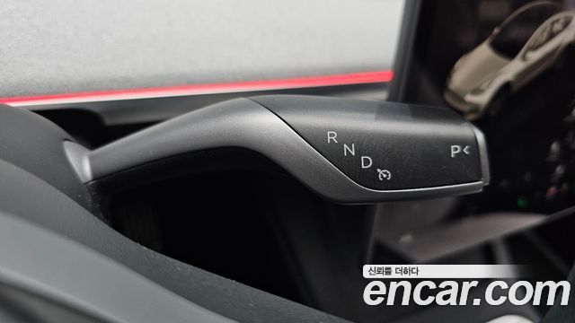 Tesla Model Y 2024 — photo 12