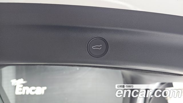 Tesla Model Y 2024 — photo 27