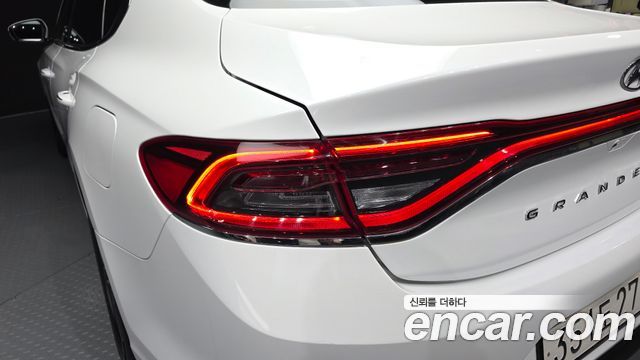 Hyundai Grandeur 2019 — photo 9