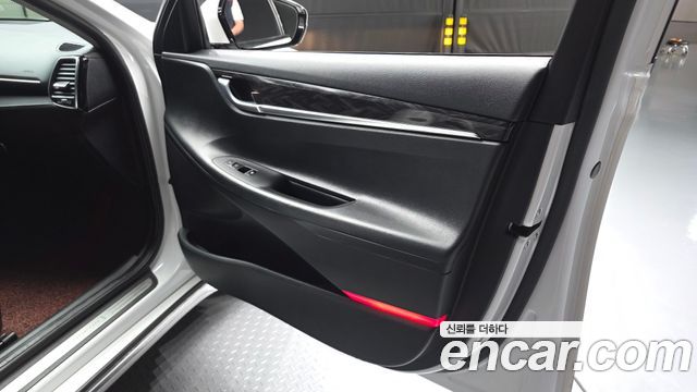 Hyundai Grandeur 2019 — photo 15