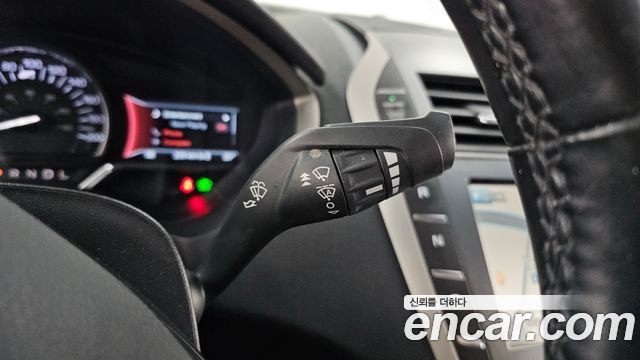 Lincoln MKZ 2016 — photo 18