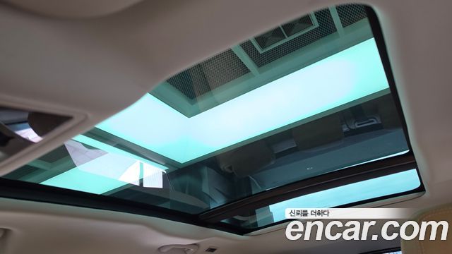 Jaguar F-PACE 2022 — photo 24