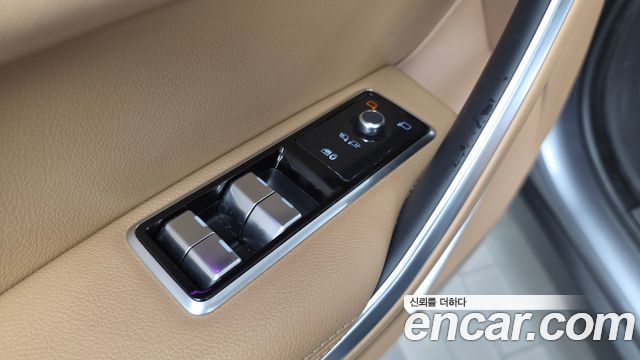 Jaguar F-PACE 2022 — photo 34