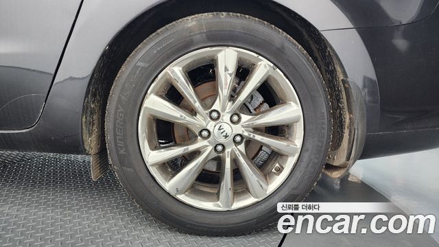 Kia Canival 2019 — photo 7